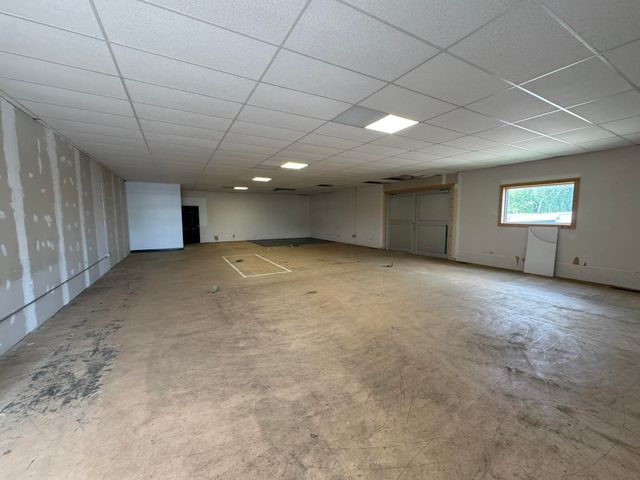 2504 S Sprinkle Road Ste C, Kalamazoo City, MI 49001
