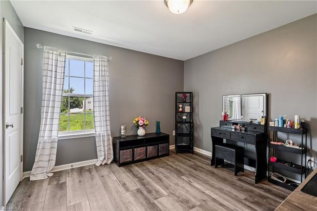 1967 Kippen Drive, Kernersville, NC 27284