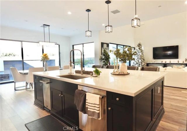 20551 W Hummingbird Court, Porter Ranch, CA 91326