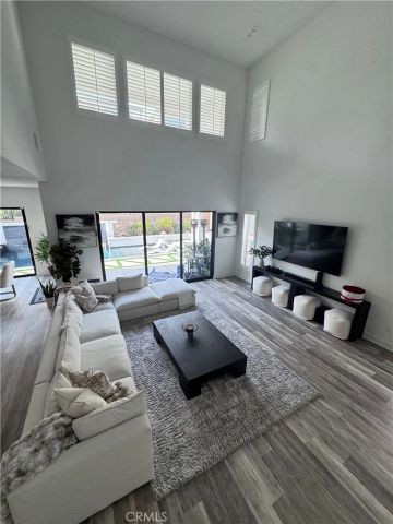 20551 W Hummingbird Court, Porter Ranch, CA 91326