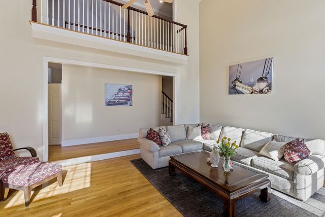 6 Esther Drive, Bedford, NH 03110