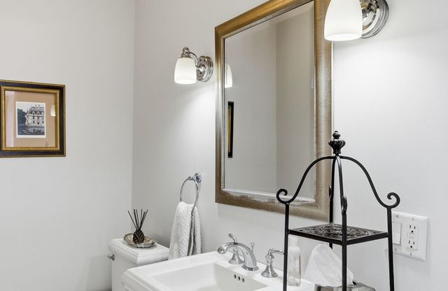 6 Esther Drive, Bedford, NH 03110