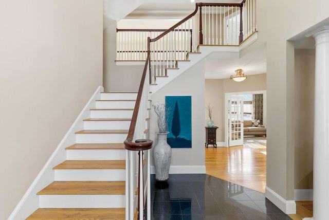 6 Esther Drive, Bedford, NH 03110