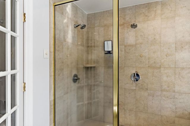 6 Esther Drive, Bedford, NH 03110