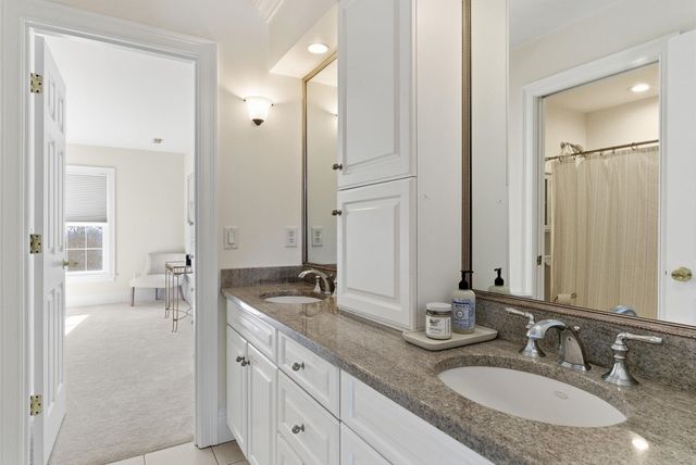 6 Esther Drive, Bedford, NH 03110