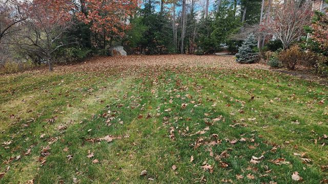 6 Esther Drive, Bedford, NH 03110