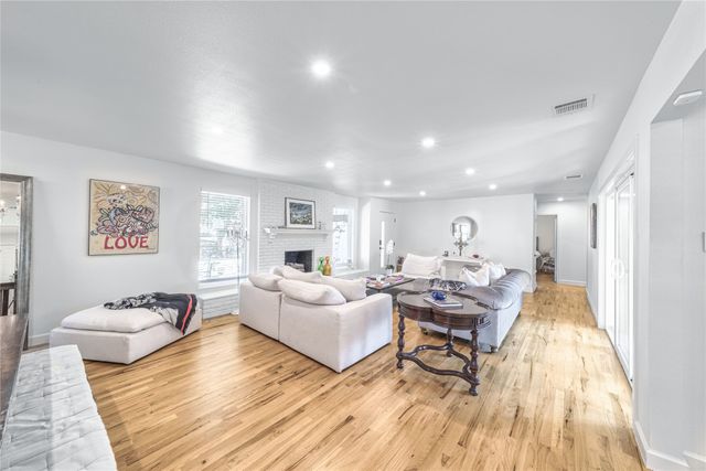 5837 Clendenin Avenue, Dallas, TX 75228