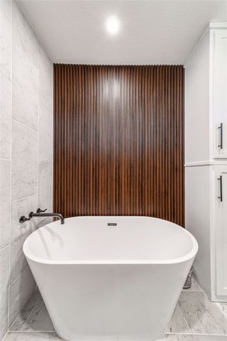 5837 Clendenin Avenue, Dallas, TX 75228