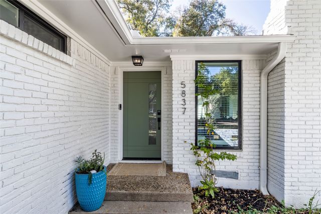 5837 Clendenin Avenue, Dallas, TX 75228