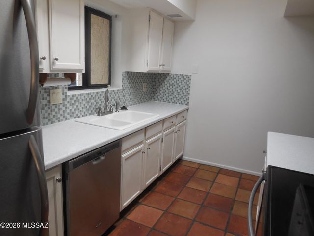 629 W Placita De Las Lomitas, Tucson, AZ 85704