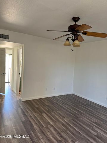 629 W Placita De Las Lomitas, Tucson, AZ 85704