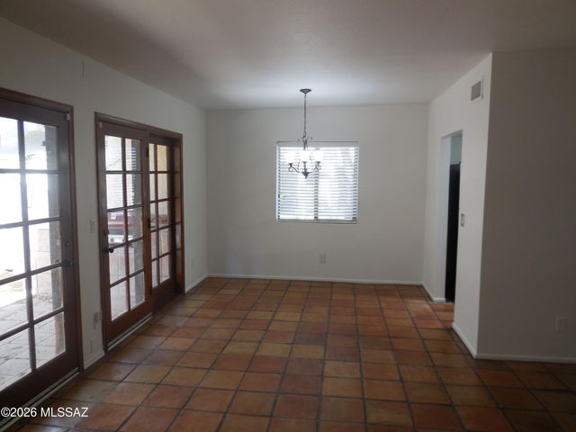 629 W Placita De Las Lomitas, Tucson, AZ 85704