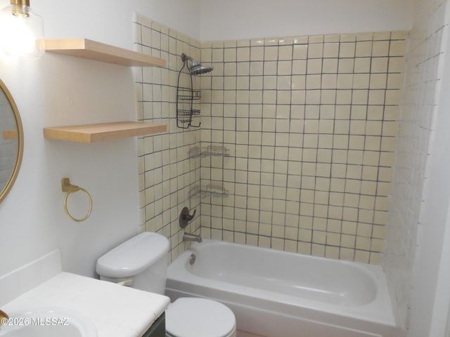 629 W Placita De Las Lomitas, Tucson, AZ 85704
