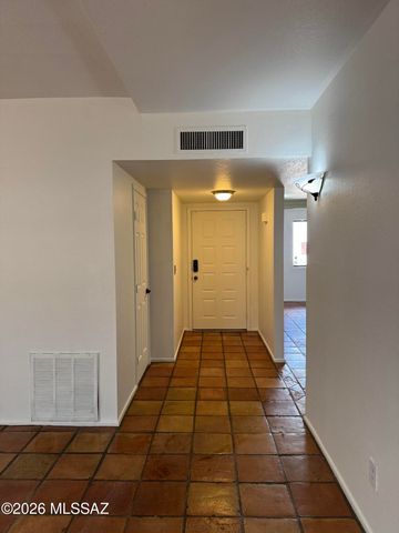 629 W Placita De Las Lomitas, Tucson, AZ 85704