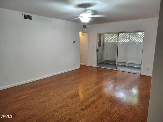 18307 Burbank 51, Tarzana, CA 91356