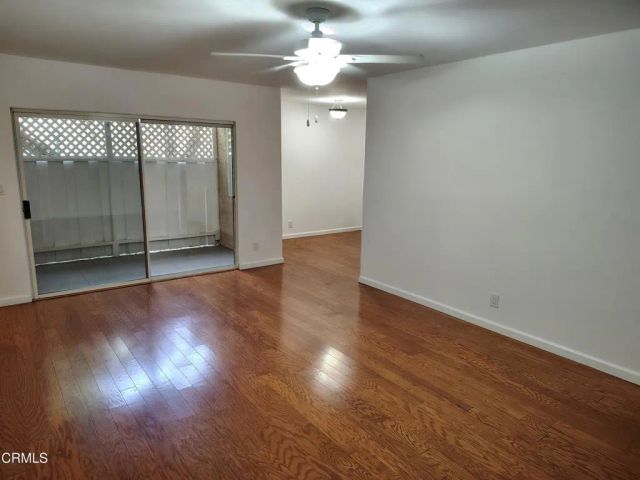 18307 Burbank 51, Tarzana, CA 91356