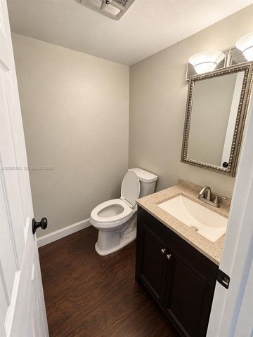 610 Tennis Club Drive 303, Fort Lauderdale, FL 33311