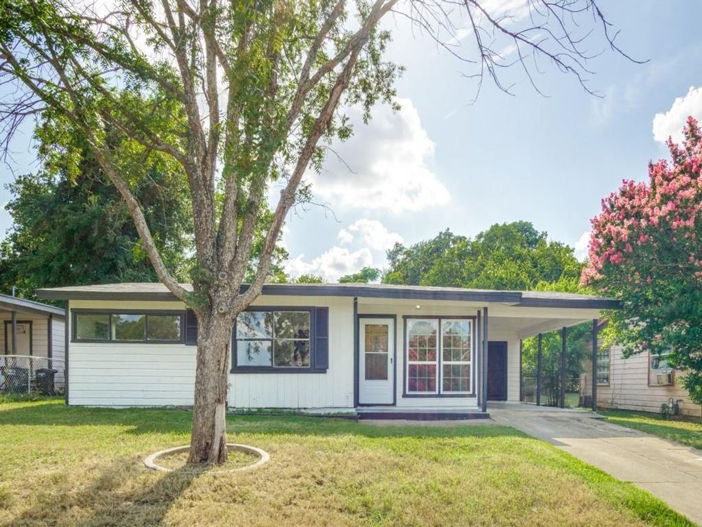 3012 Crouch Street, Fort Worth, TX 76105