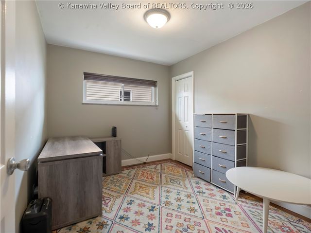 929 Meadow Drive, South Charleston, WV 25309