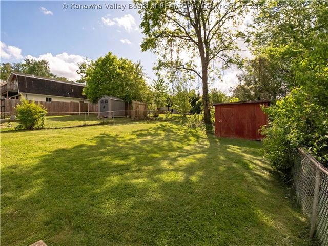 929 Meadow Drive, South Charleston, WV 25309