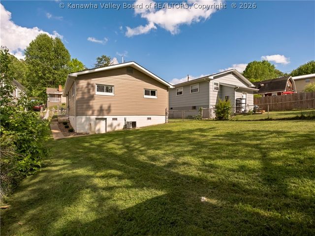 929 Meadow Drive, South Charleston, WV 25309