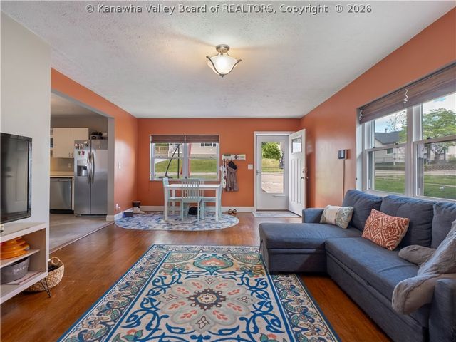 929 Meadow Drive, South Charleston, WV 25309