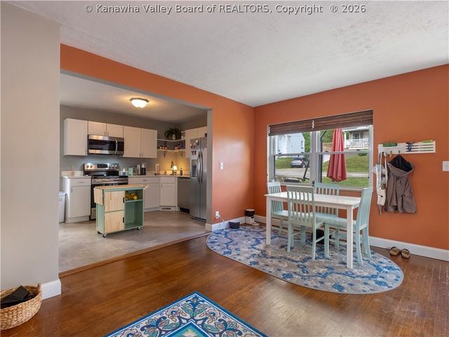929 Meadow Drive, South Charleston, WV 25309