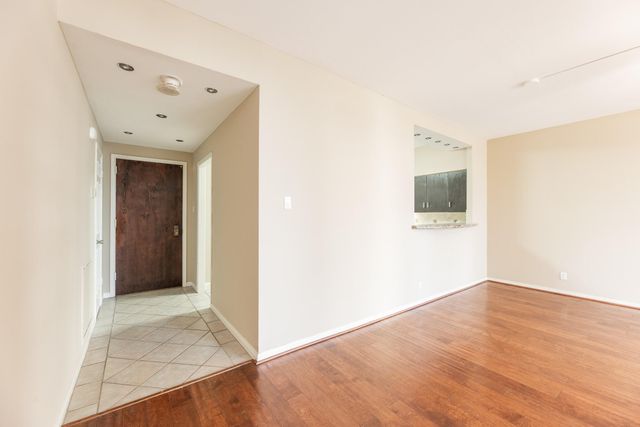 15 Greenway Plaza 5C, Houston, TX 77046