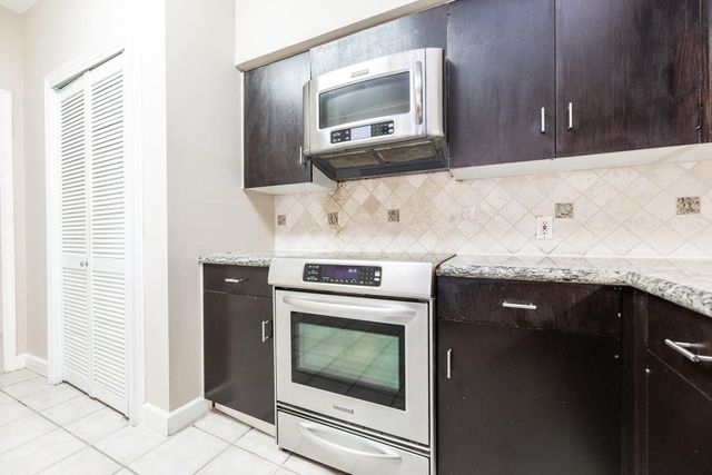 15 Greenway Plaza 5C, Houston, TX 77046