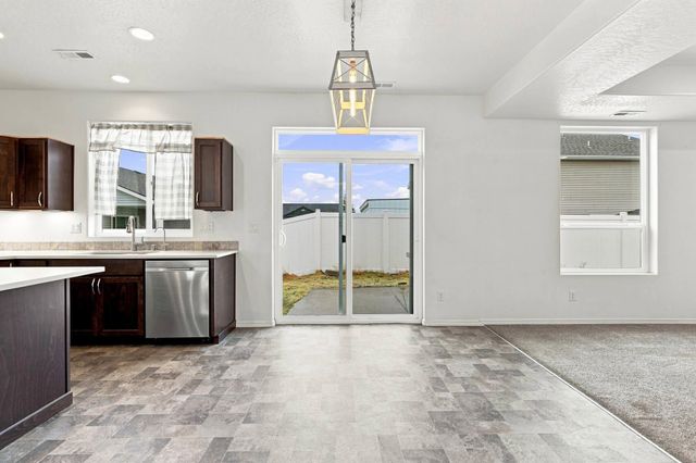 13113 W Tower Ave, Airway Heights, WA 99001