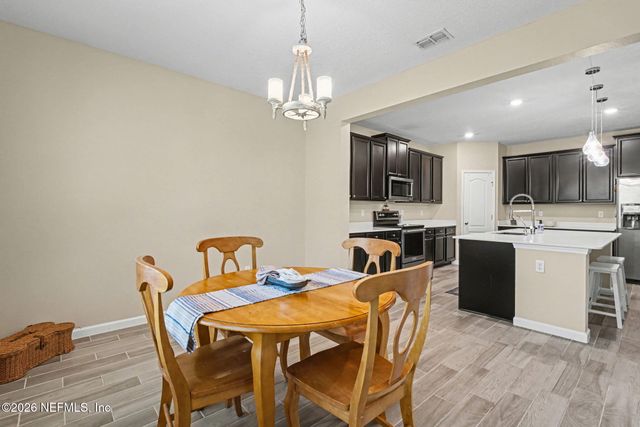 10013 BLOSSOM CREEK Lane, Jacksonville, FL 32222