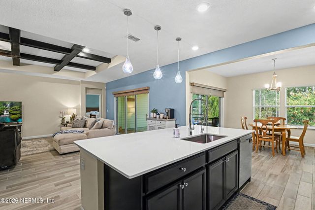 10013 BLOSSOM CREEK Lane, Jacksonville, FL 32222