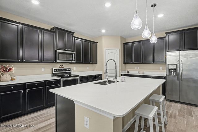 10013 BLOSSOM CREEK Lane, Jacksonville, FL 32222