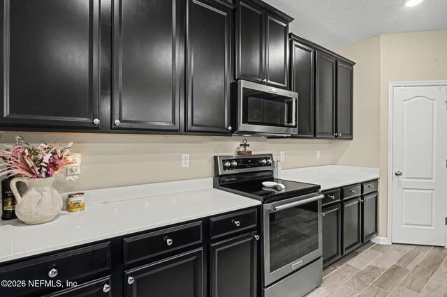 10013 BLOSSOM CREEK Lane, Jacksonville, FL 32222