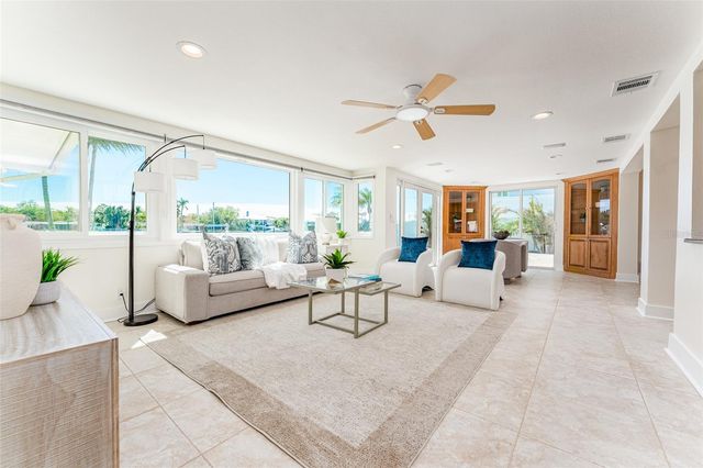 405 BUTTONWOOD LANE, Largo, FL 33770