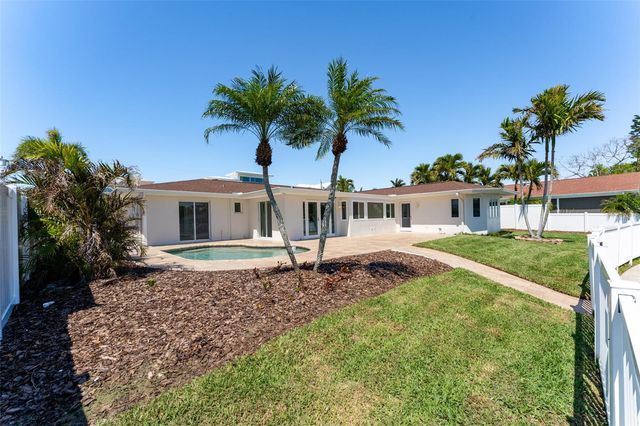 405 BUTTONWOOD LANE, Largo, FL 33770