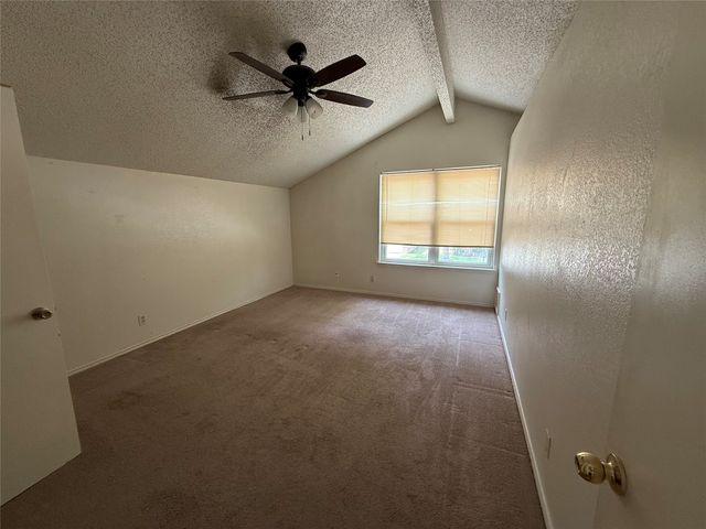 6011 Parkmeadow Drive, Arlington, TX 76018