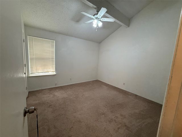 6011 Parkmeadow Drive, Arlington, TX 76018