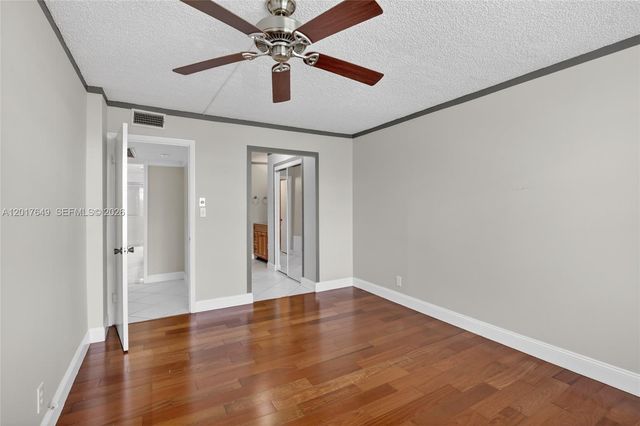 6600 Cypress Rd 504, Plantation, FL 33317