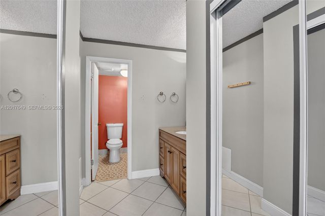 6600 Cypress Rd 504, Plantation, FL 33317