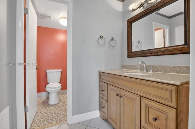 6600 Cypress Rd 504, Plantation, FL 33317