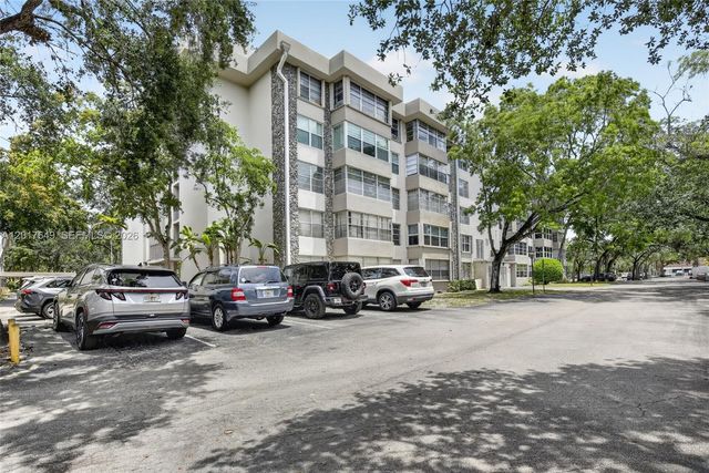 6600 Cypress Rd 504, Plantation, FL 33317
