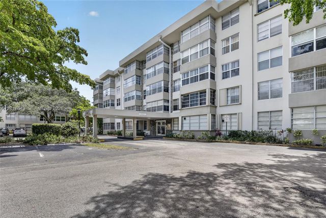 6600 Cypress Rd 504, Plantation, FL 33317