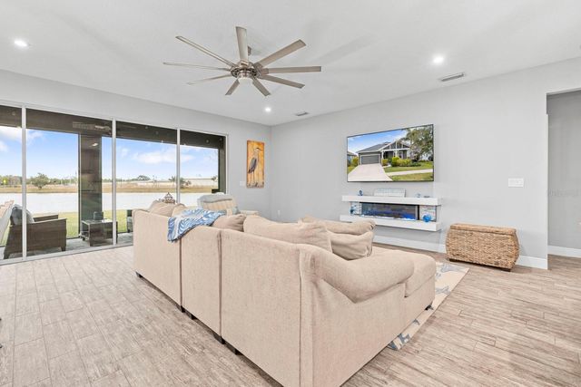 5432 SILVER SUN DRIVE, Apollo Beach, FL 33572