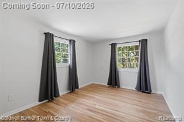4301 Macqueen Drive, West Bloomfield, MI 48323