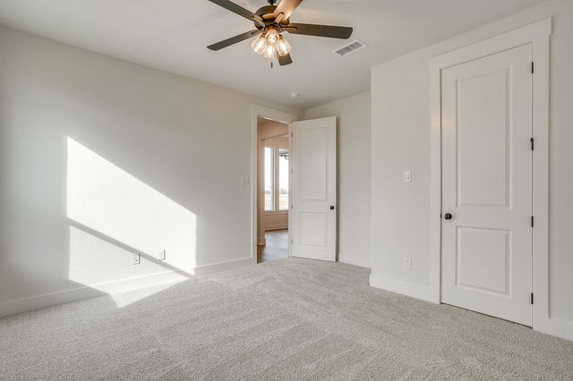 136 Lana Garden Way, Waxahachie, TX 75165