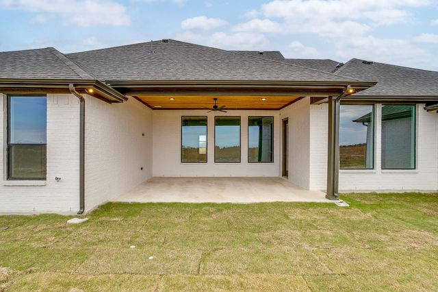 136 Lana Garden Way, Waxahachie, TX 75165