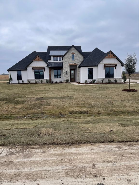 136 Lana Garden Way, Waxahachie, TX 75165