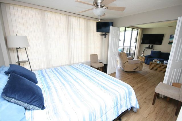 19701 GULF BOULEVARD 212, Indian Shores, FL 33785