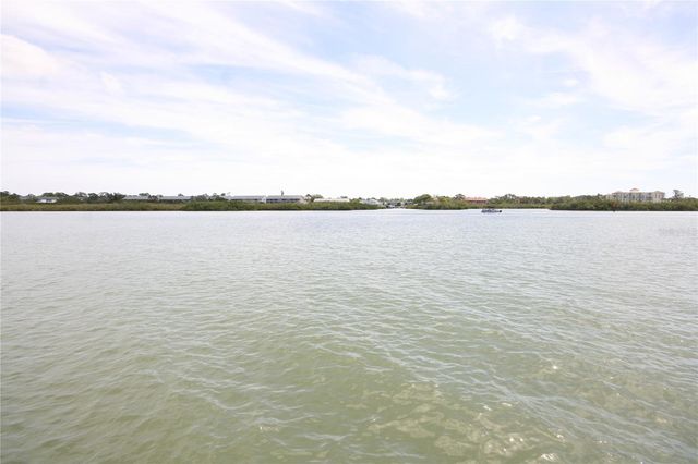 19701 GULF BOULEVARD 212, Indian Shores, FL 33785